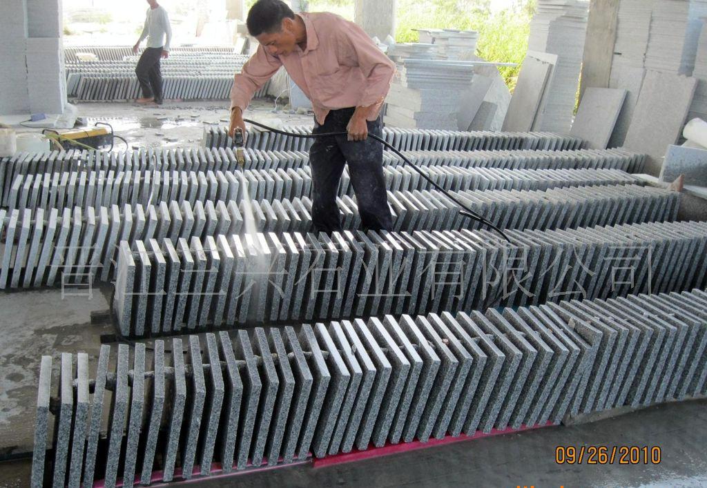 G603芝麻白与巴厝白石材防护 勾花网应用详解